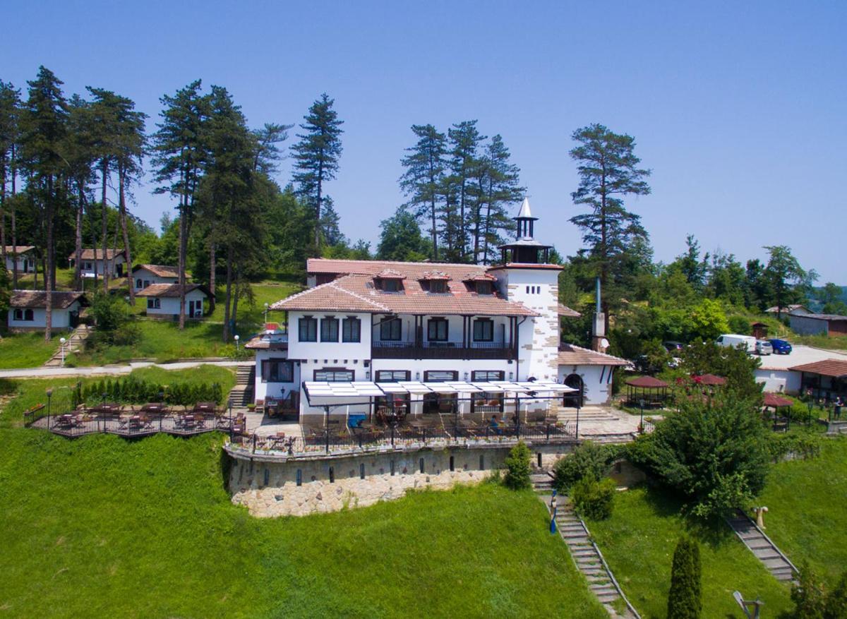 Hotel Complex Brashlyan Trjavna Exteriér fotografie