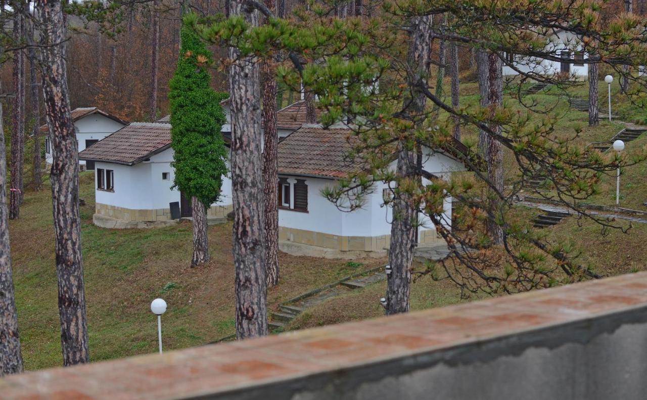 Hotel Complex Brashlyan Trjavna Exteriér fotografie